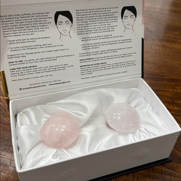 ANGELA CAGLIA Rose Quartz Facial Massage Set - Picture 3 of 6